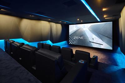 打造沉浸式家庭影院 从设备选择到完美放映的全攻略