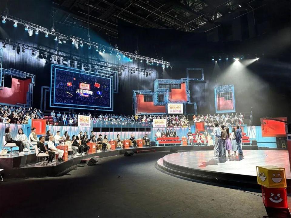 短剧+综艺 新时代造星能力的破圈探索——《开播！短剧季》制作人赵斌、马文瀚访谈录